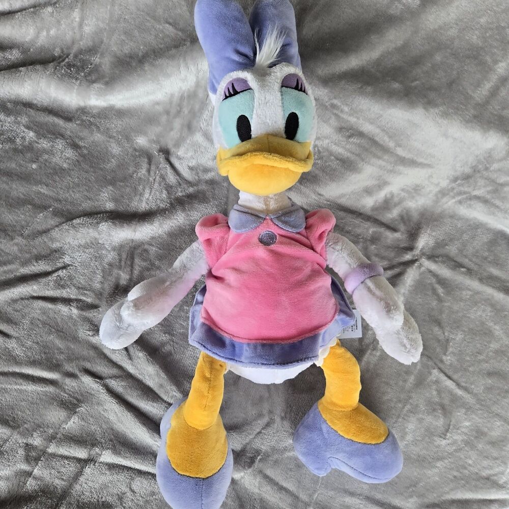 Disney Store Daisy Duck Plush Toy Doll 20" Tall Stuffed Animal Plushy.